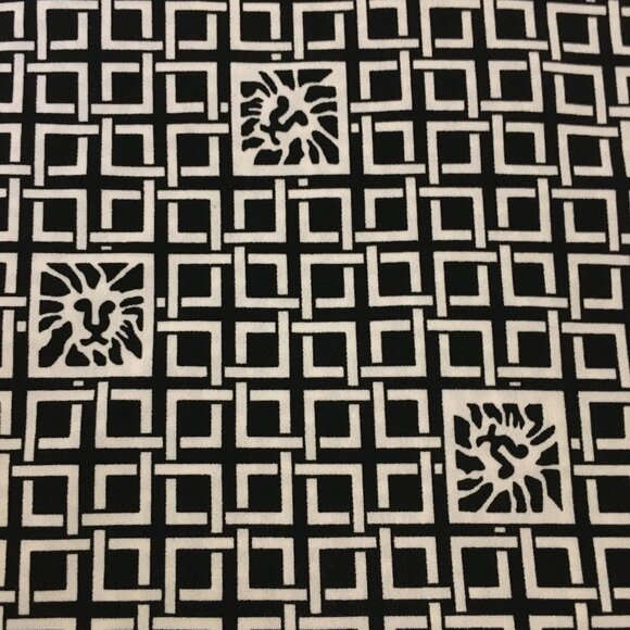 Byzantine Lion Tile and Square Weave Short Sleeve Tee - Picture 8 of 15